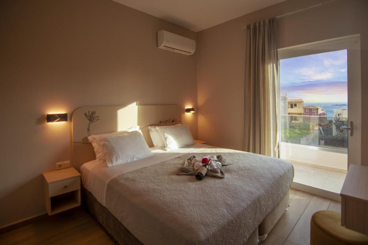 Vakakis Family Luxury Studios Palaiochora Exterior foto